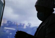 Κορωνοϊός: Τι λένε οι ειδικοί για το ενδεχόμενο υποχρεωτικού εμβολιασμού